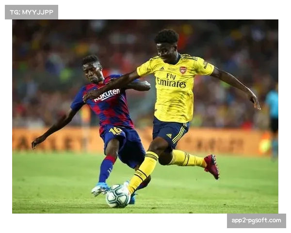 阿森纳加时赛2-1淘汰巴萨，制胜球源自基维奥尔的头球摆渡